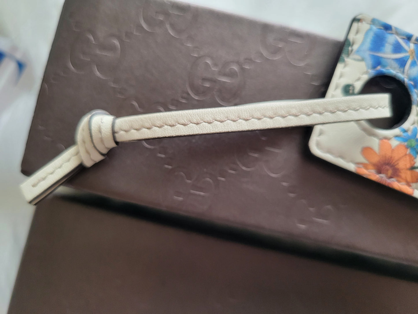 Rare BRAND NEW Gucci Leather Bookmark