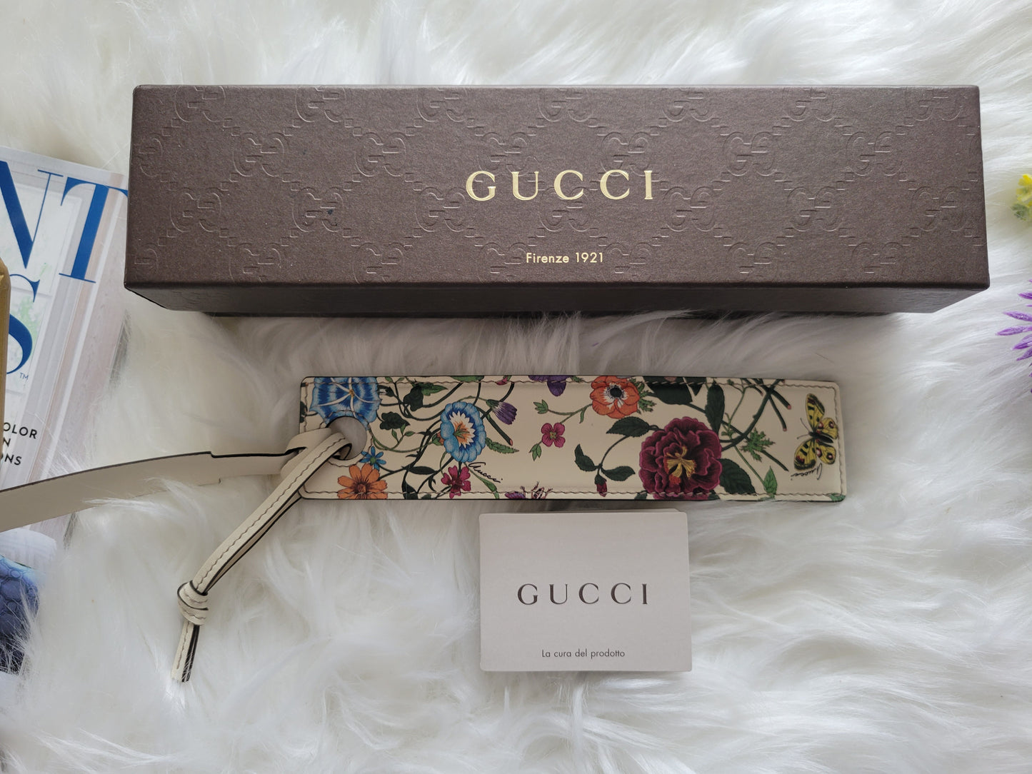Rare BRAND NEW Gucci Leather Bookmark