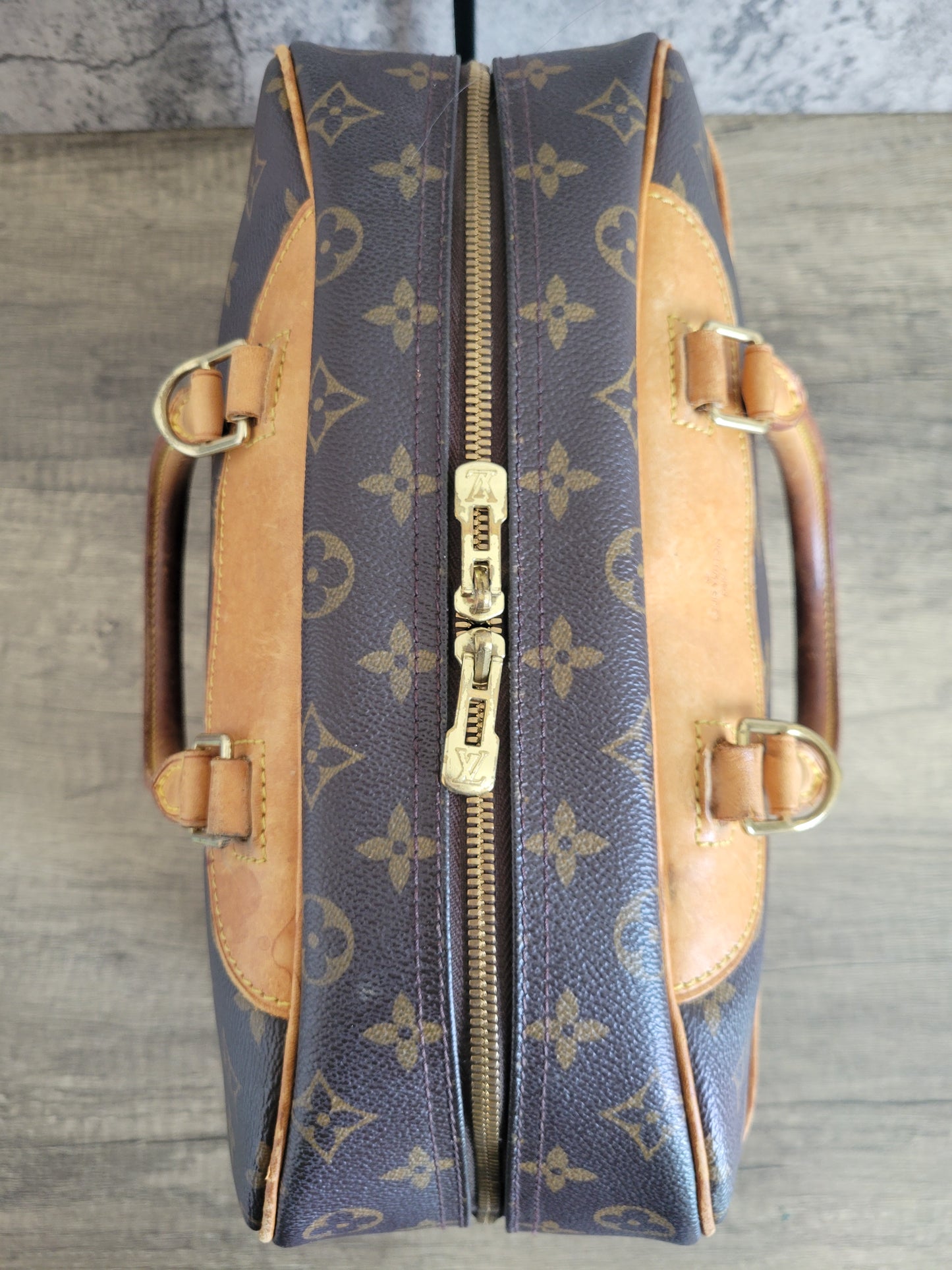 Louis Vuitton Deauville Handbag