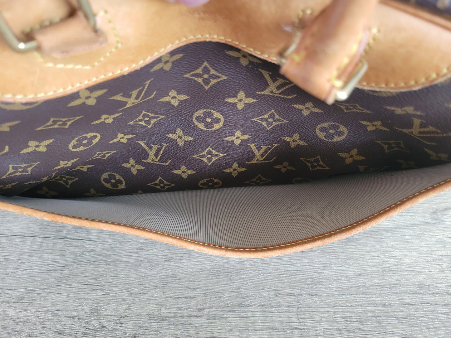 Louis Vuitton Deauville Handbag
