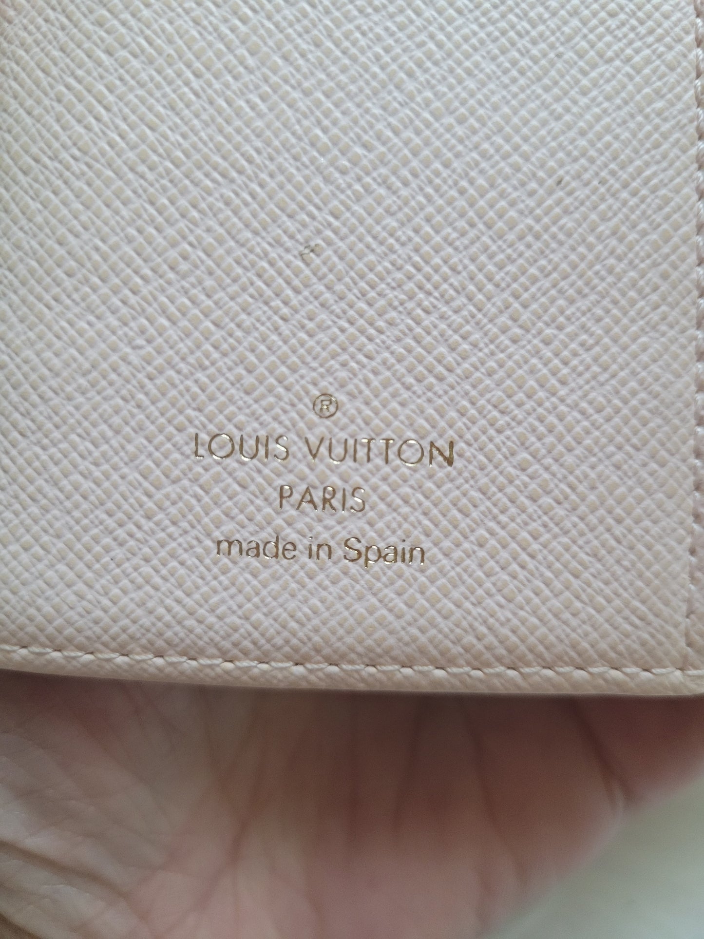 RARE Louis Vuitton Koala Pink Monogram Small Ring Agenda PM Passport Wallet