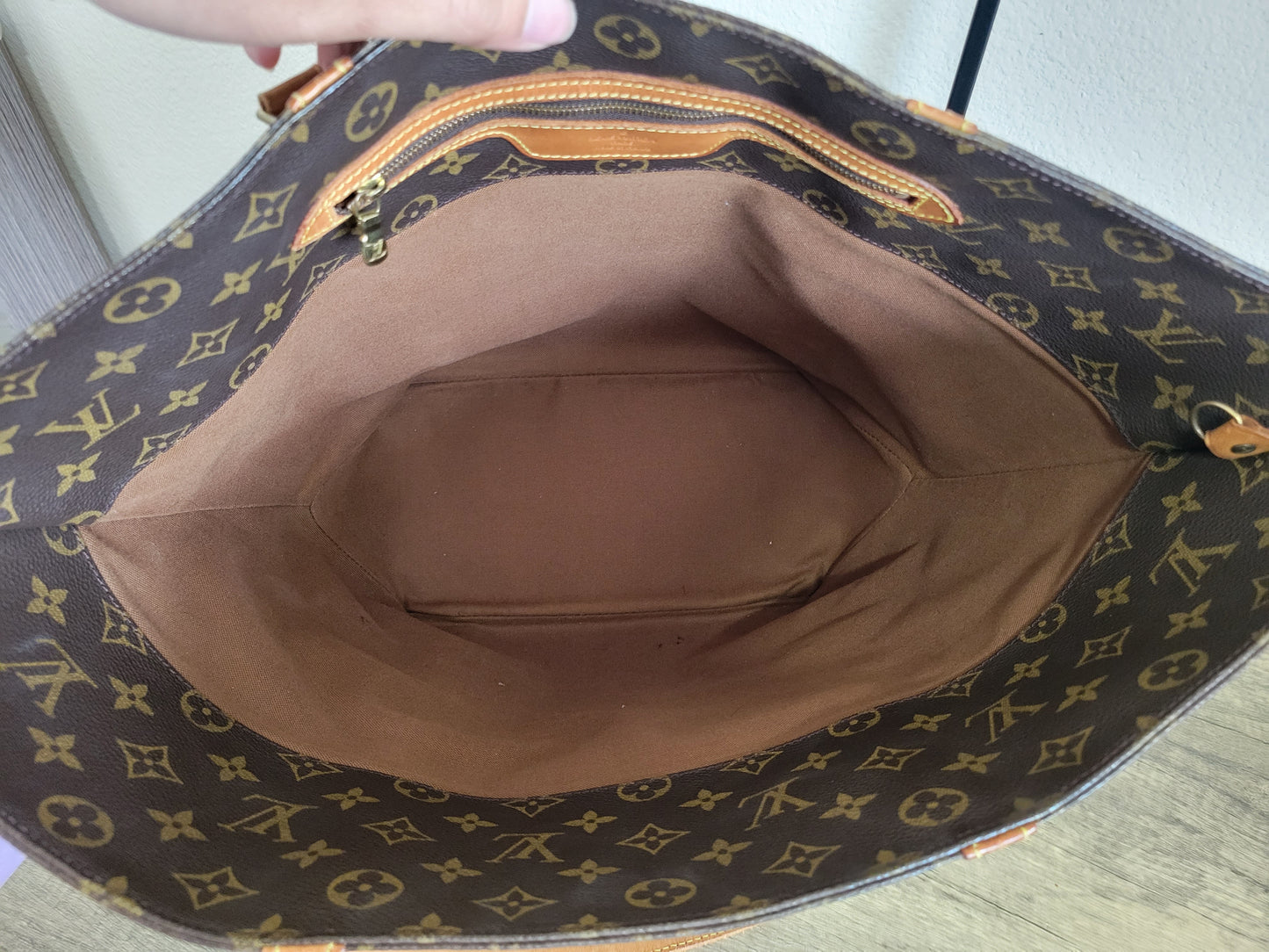Louis Vuitton Sac Shopping MM Monogram Canvas Tote Bag