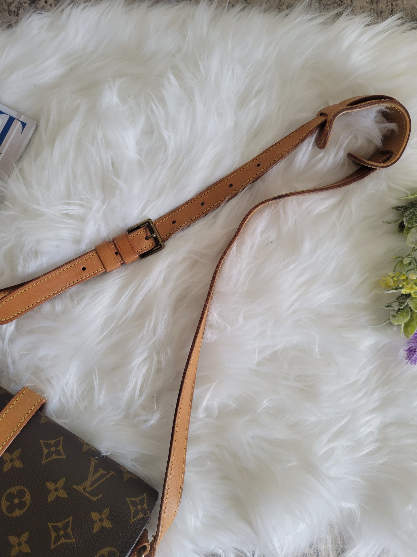 Louis Vuitton Chantilly GM Crossbody Bag