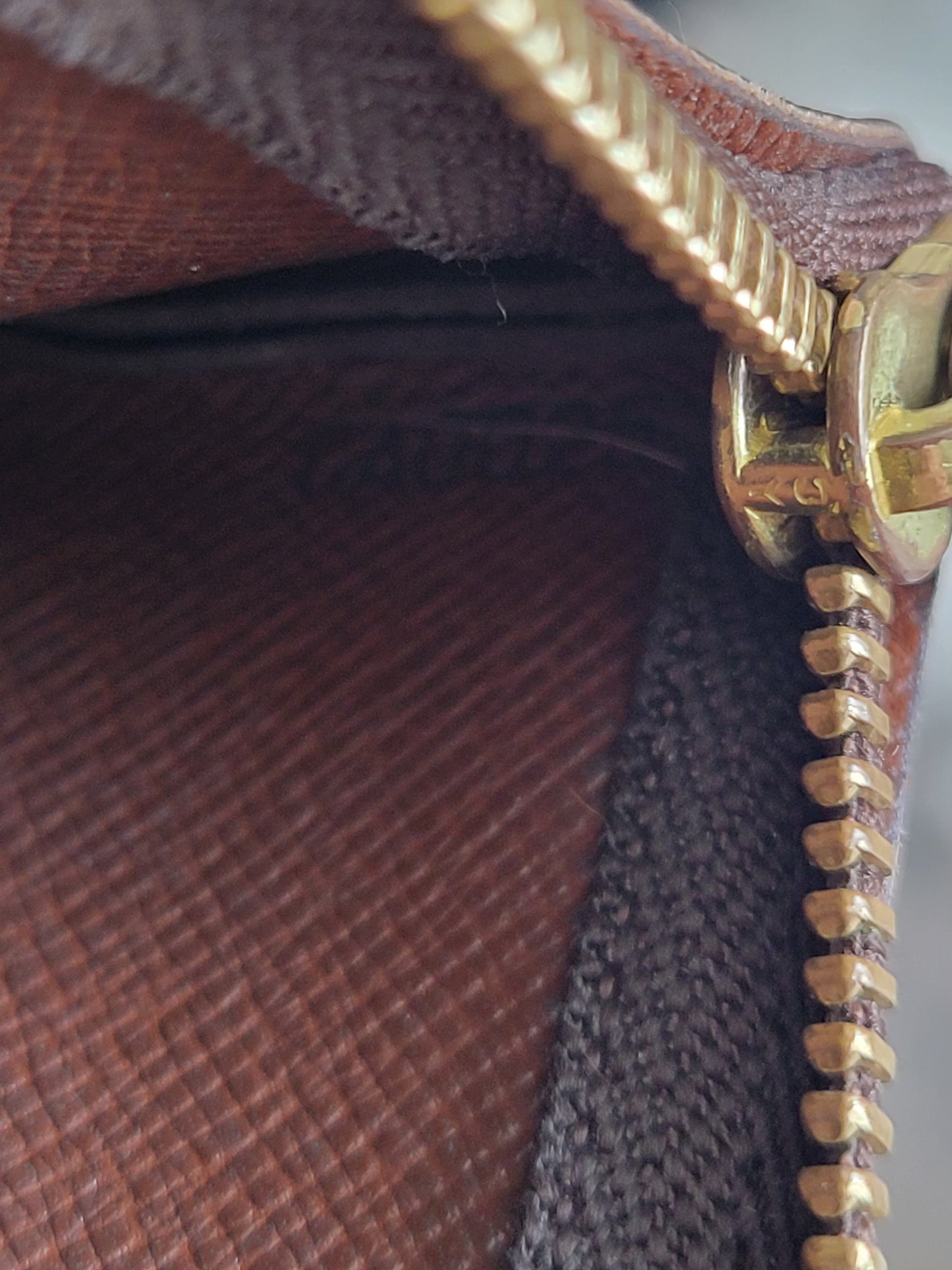 Louis Vuitton Monogram Key Cles Pouch