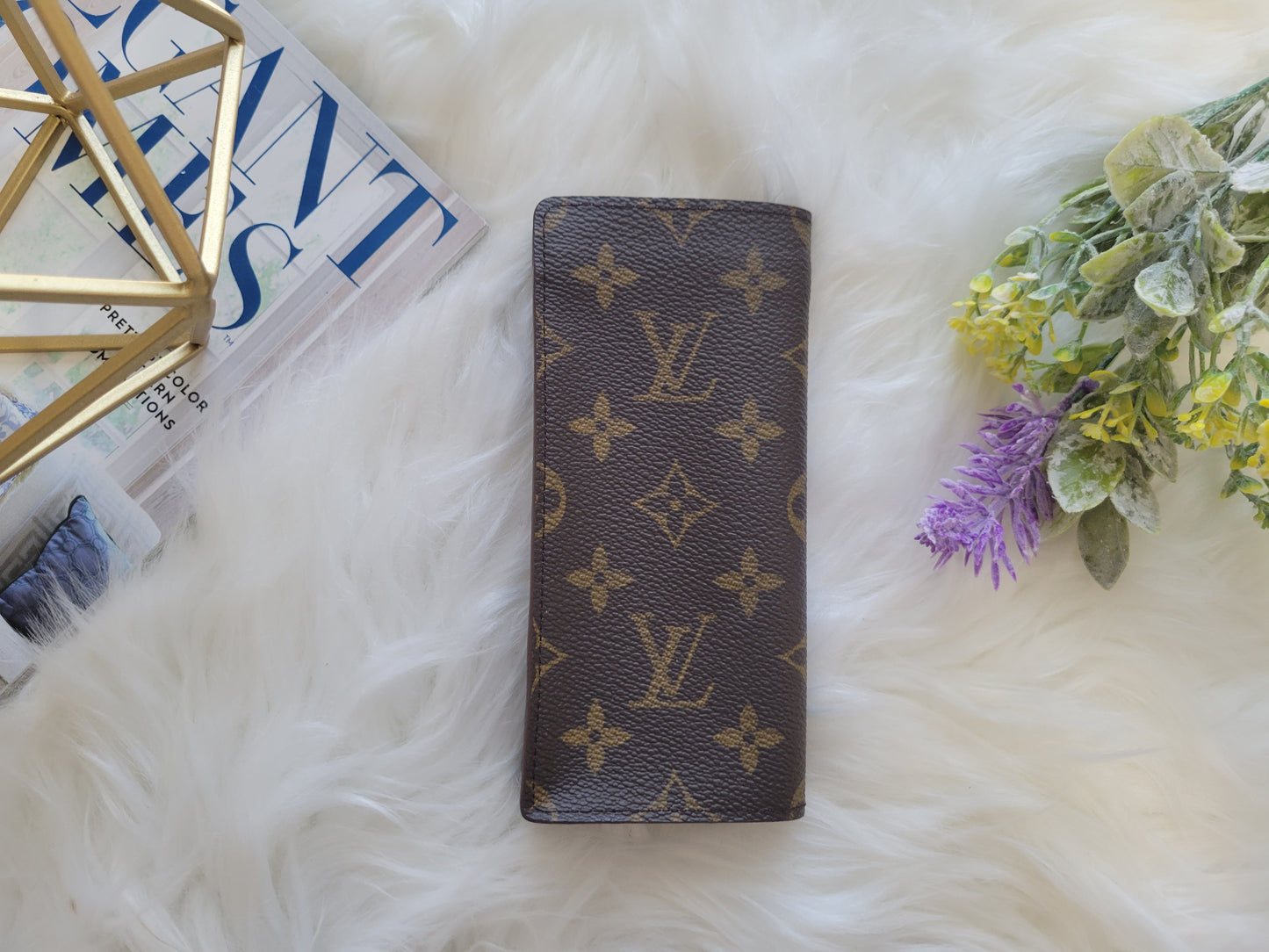 LIKE NEW Unisex Louis Vuitton Monogram Glasses / Sunglasses Case
