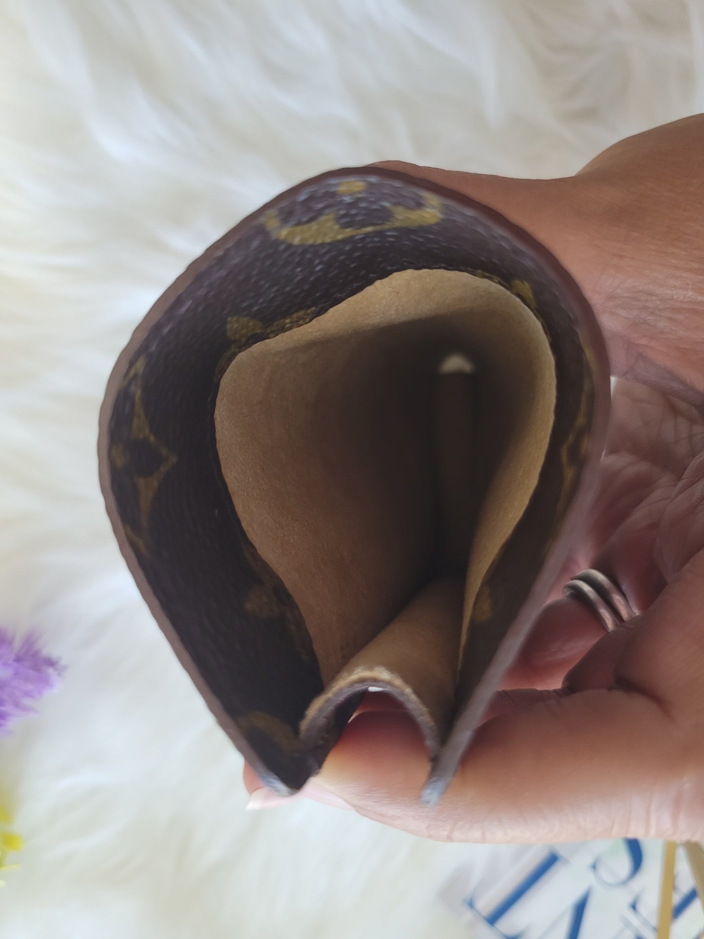LIKE NEW Unisex Louis Vuitton Monogram Glasses / Sunglasses Case