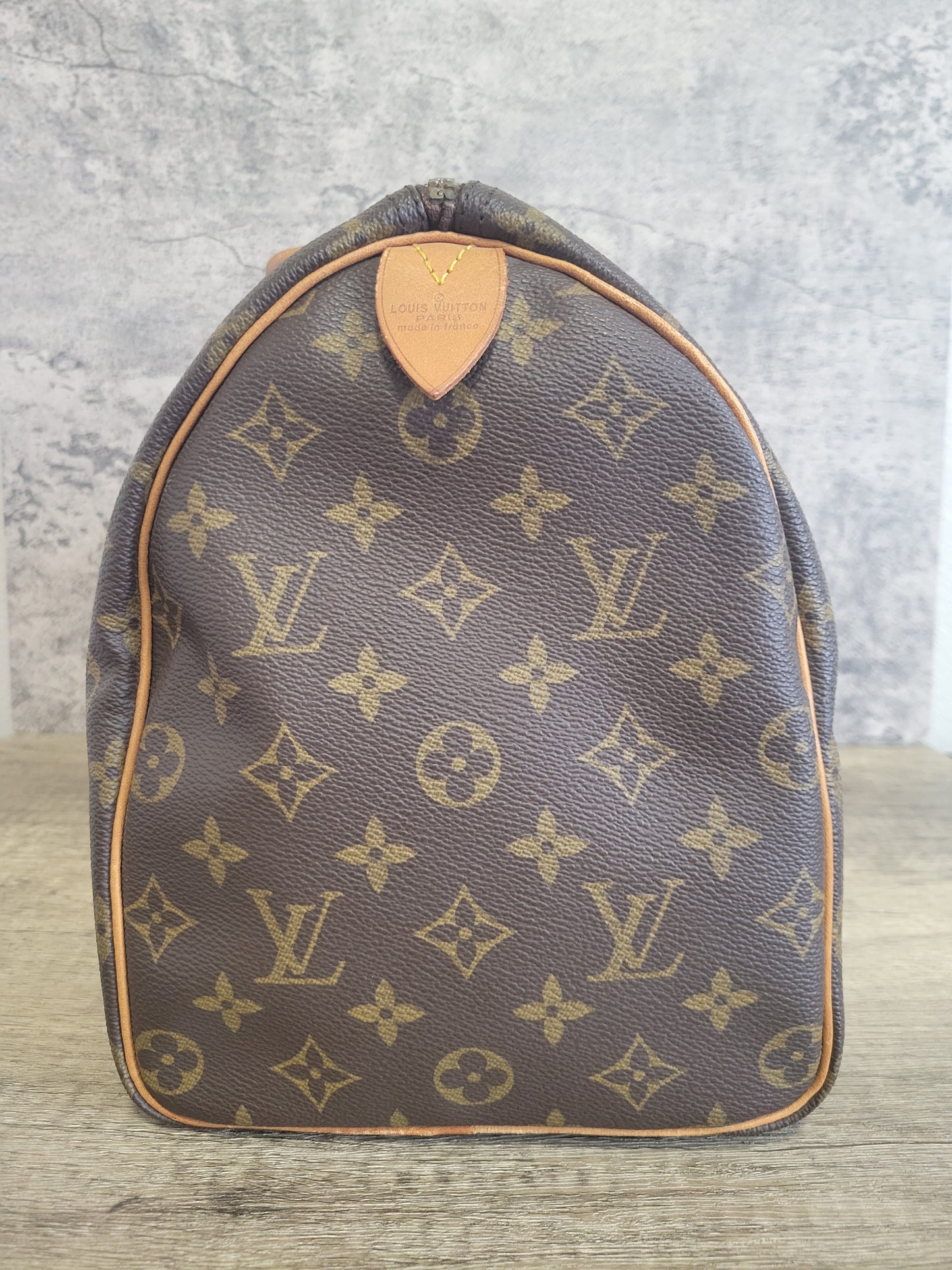 Louis Vuitton Monogram Speedy 35