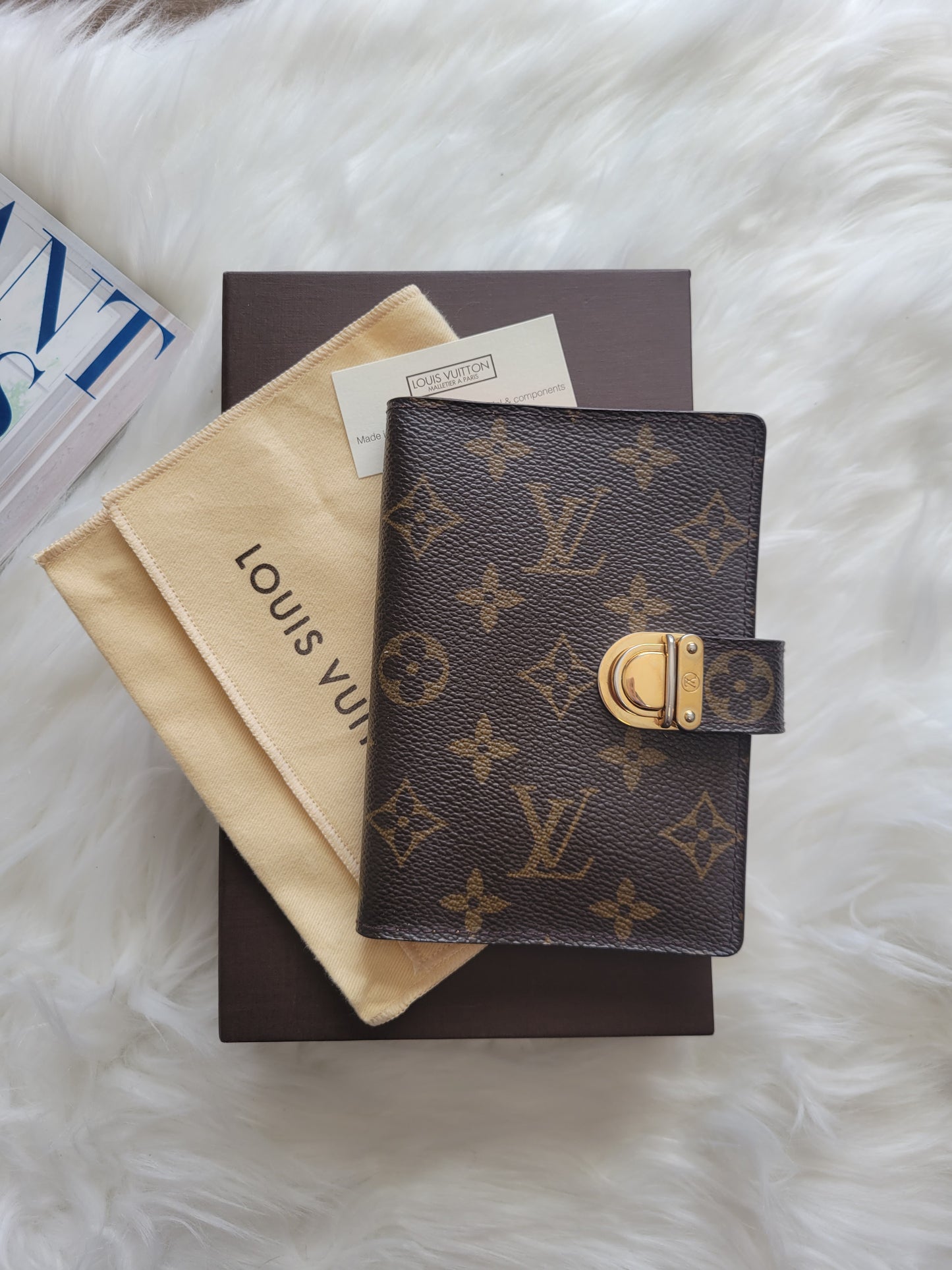 RARE Louis Vuitton Koala Orange Monogram Small Ring Agenda PM Passport Wallet