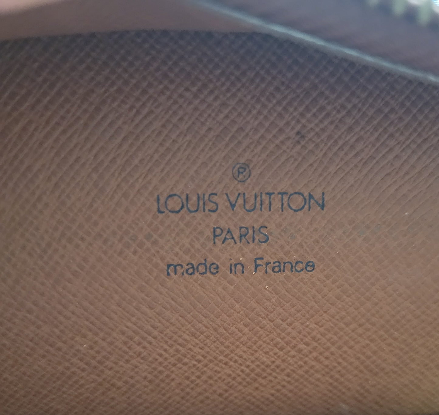 Louis Vuitton Pochette Homme Clutch