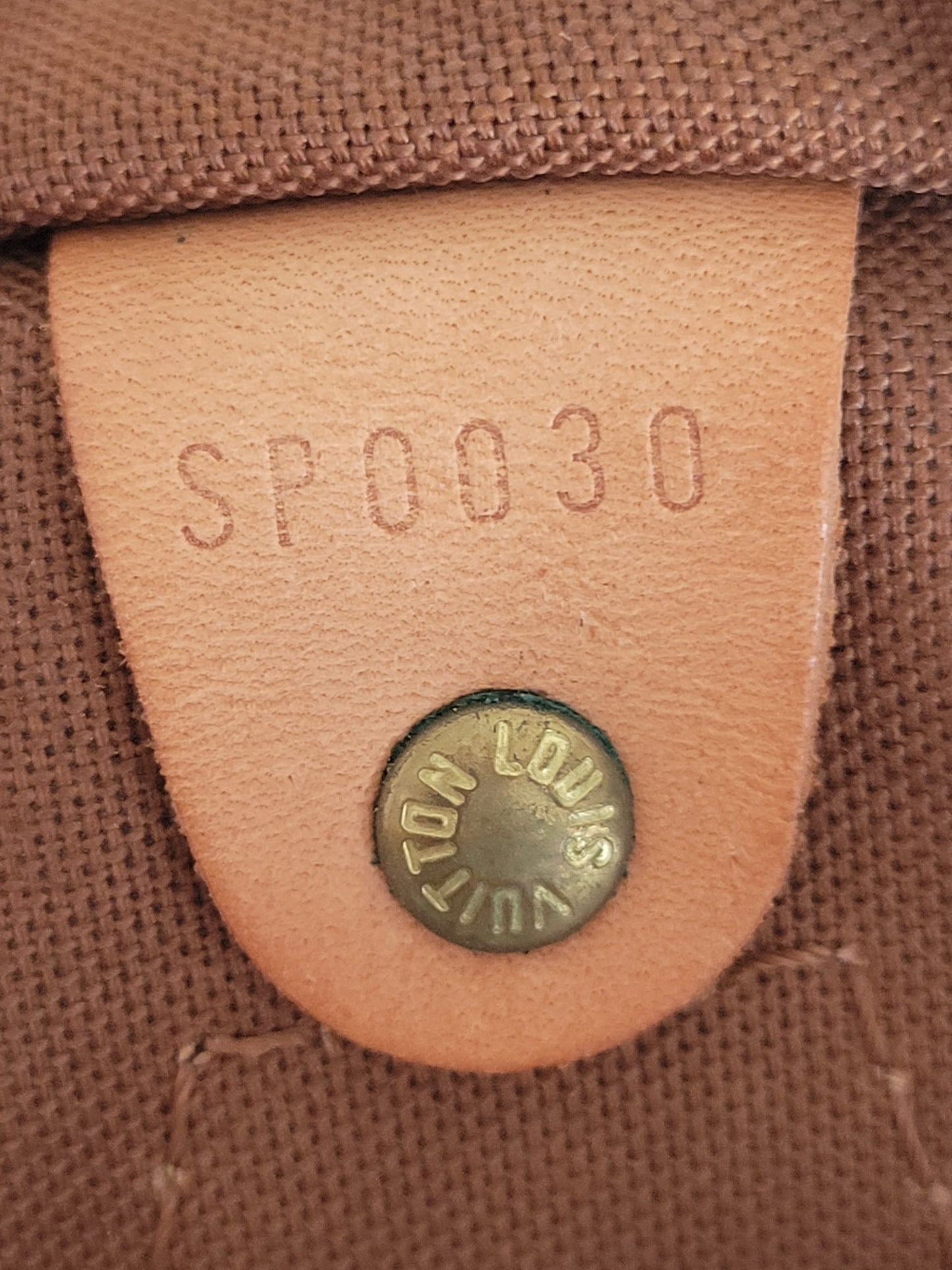 Louis Vuitton Monogram Speedy 40