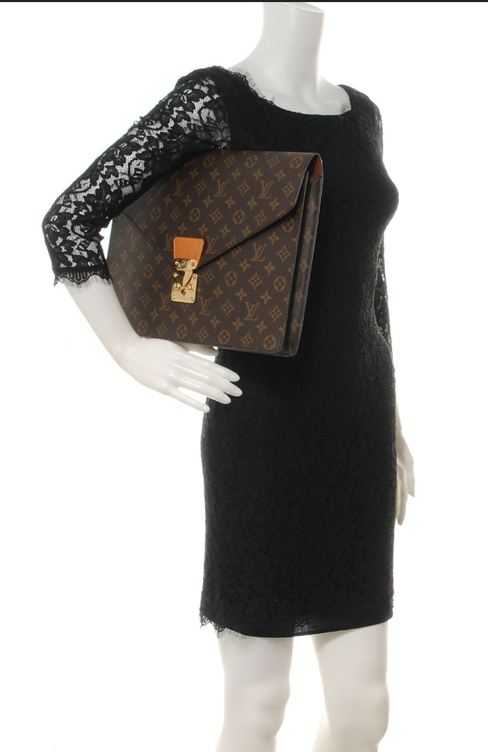 Louis Vuitton Senaeur Porte Document Holder