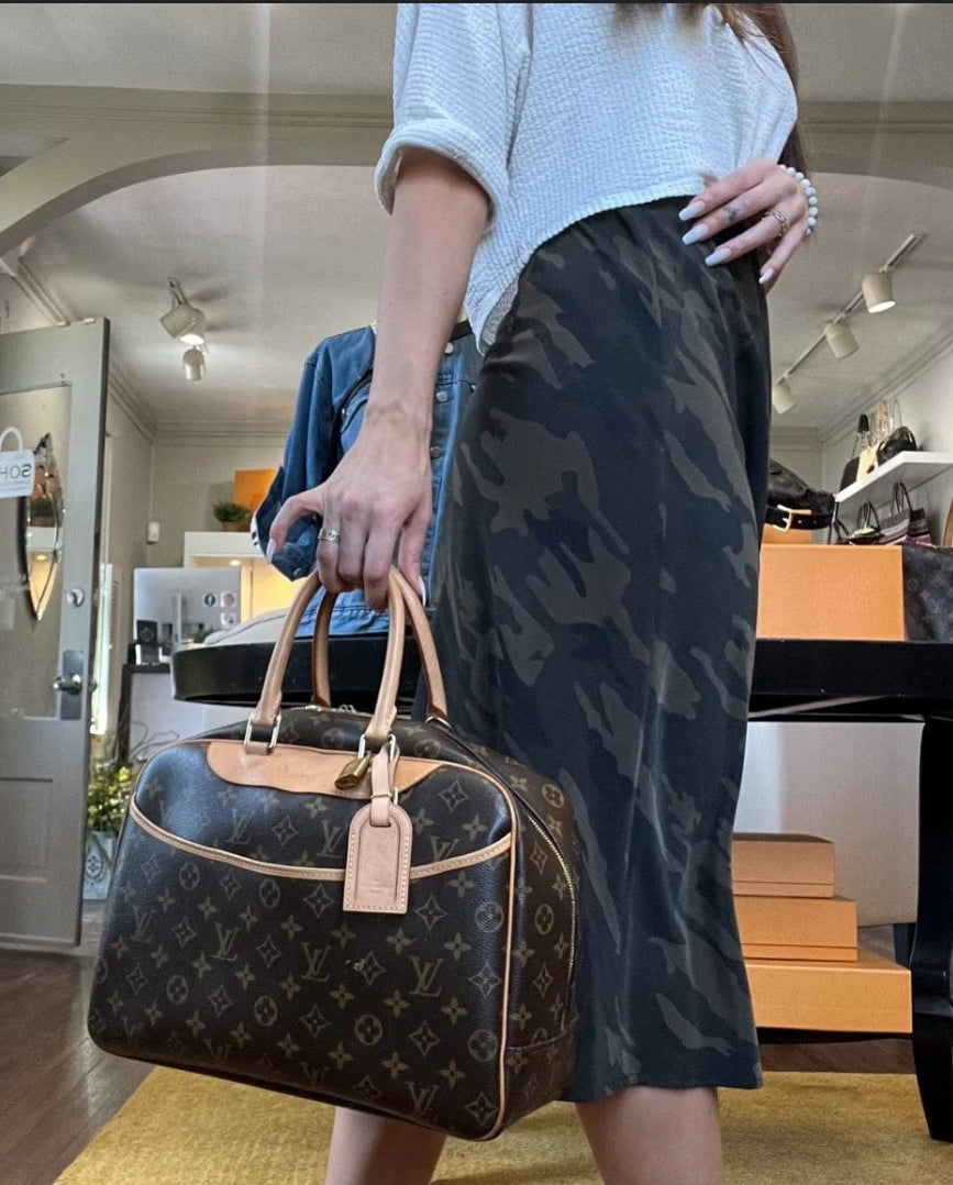 Louis Vuitton Deauville Handbag