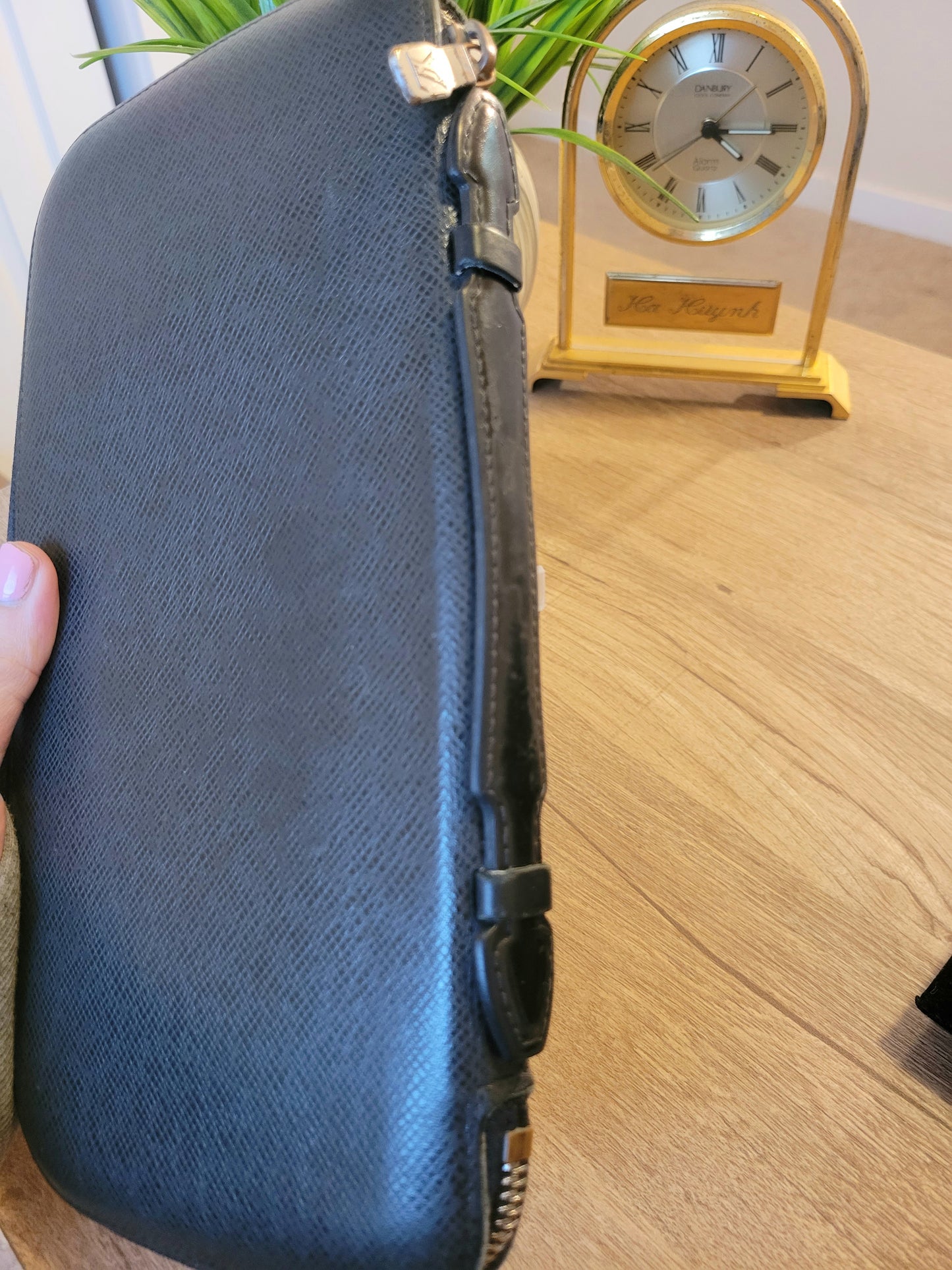 Louis Vuitton Taiga Atoll Travel Organizer