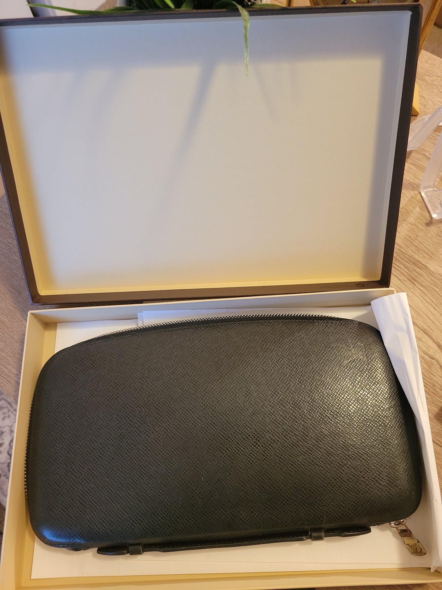Louis Vuitton Taiga Atoll Travel Organizer