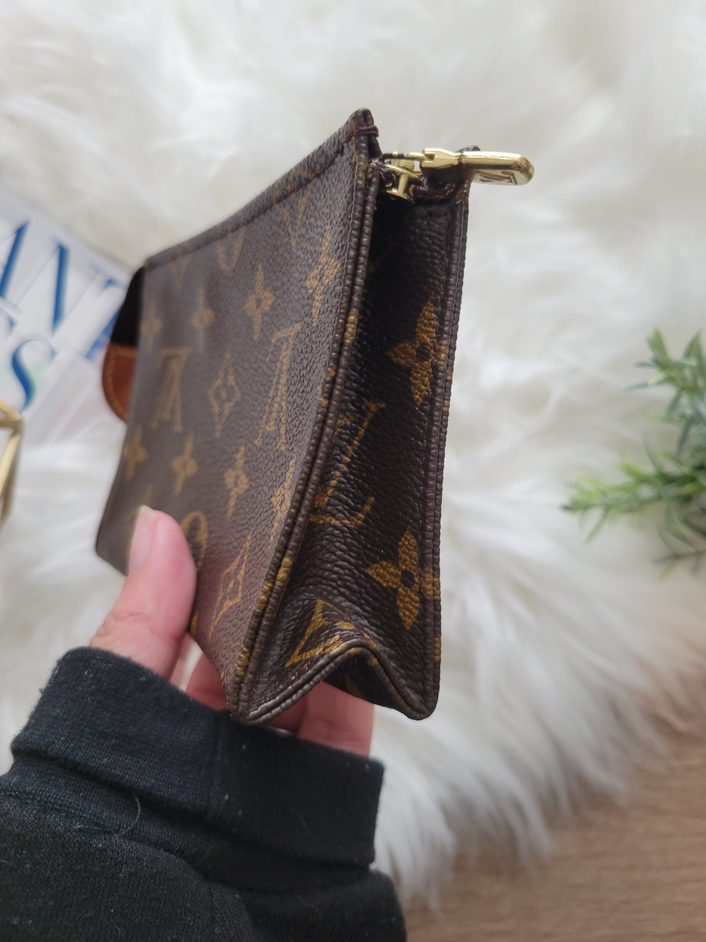 Louis Vuitton Monogram Toiletry 15 Pouch