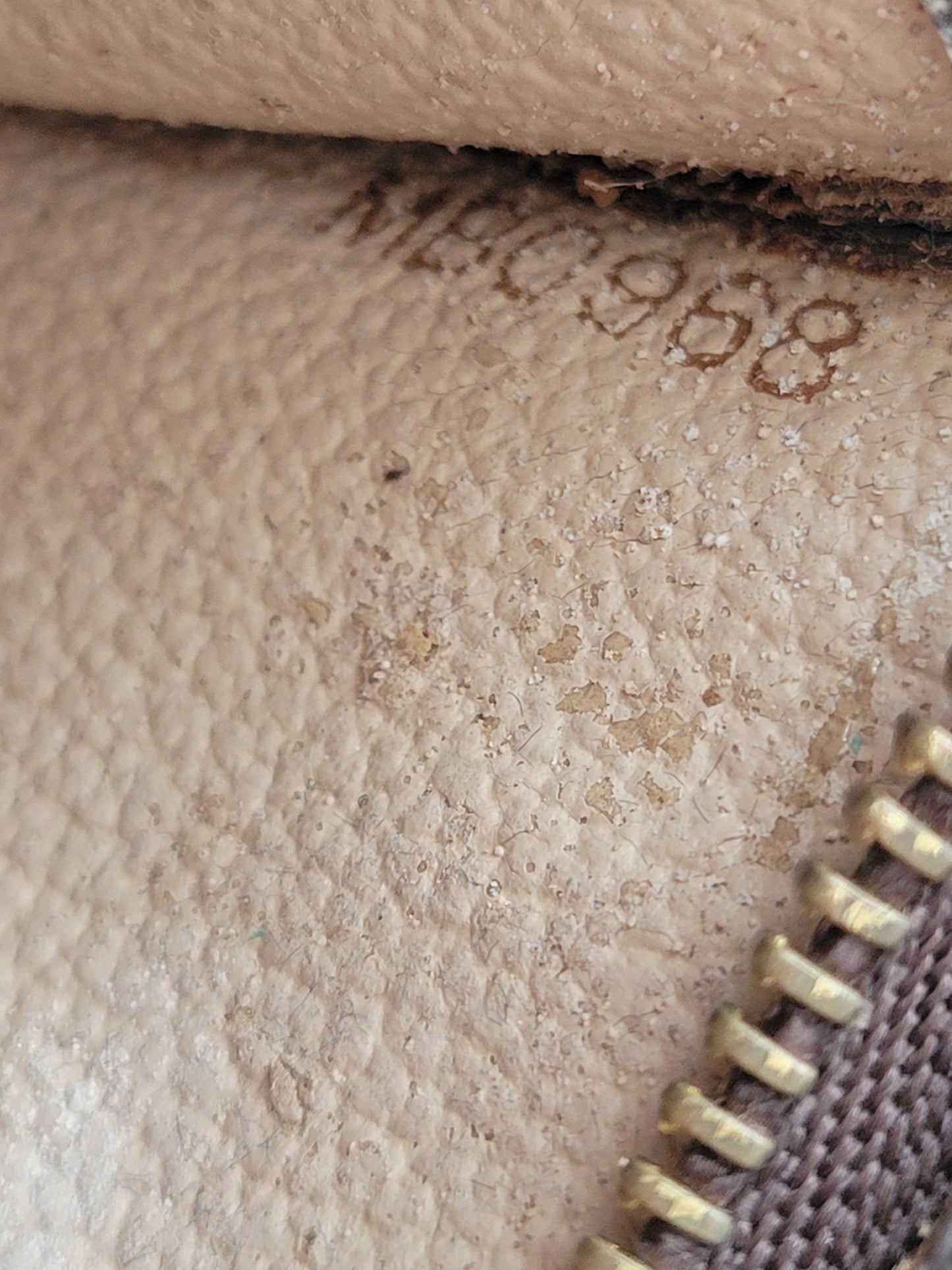 Louis Vuitton Monogram Toiletry 15 Pouch