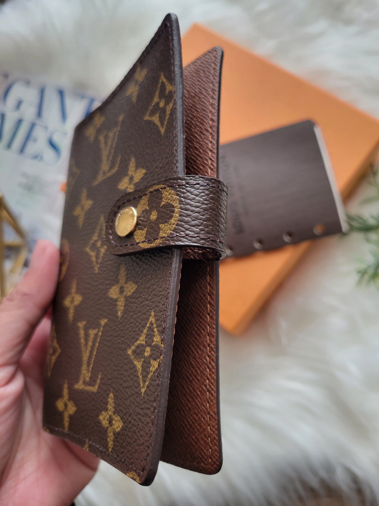LIKE NEW Louis Vuitton Monogram Small Ring Agenda PM