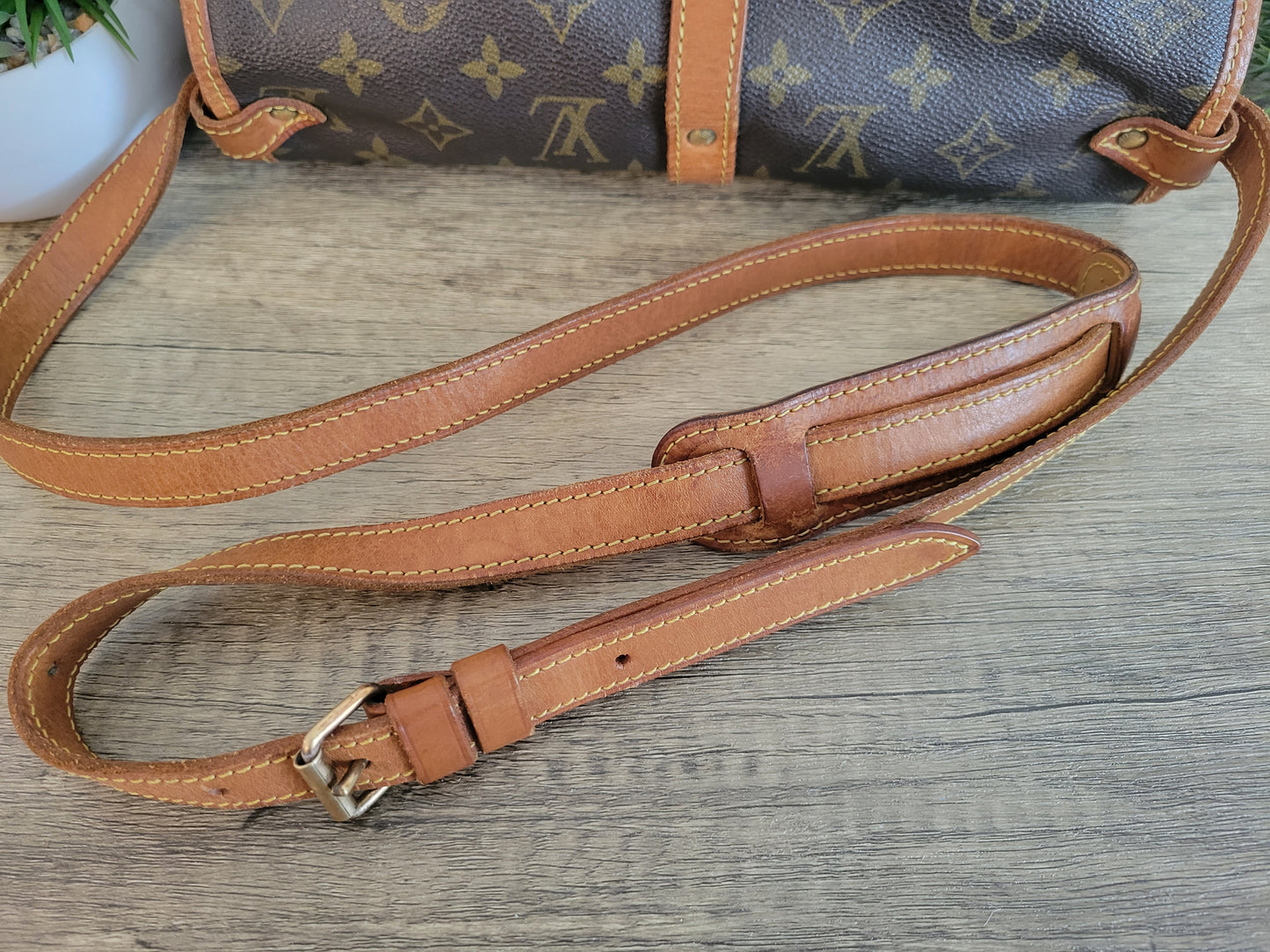 Vintage Louis Vuitton Saumur 30 Bag
