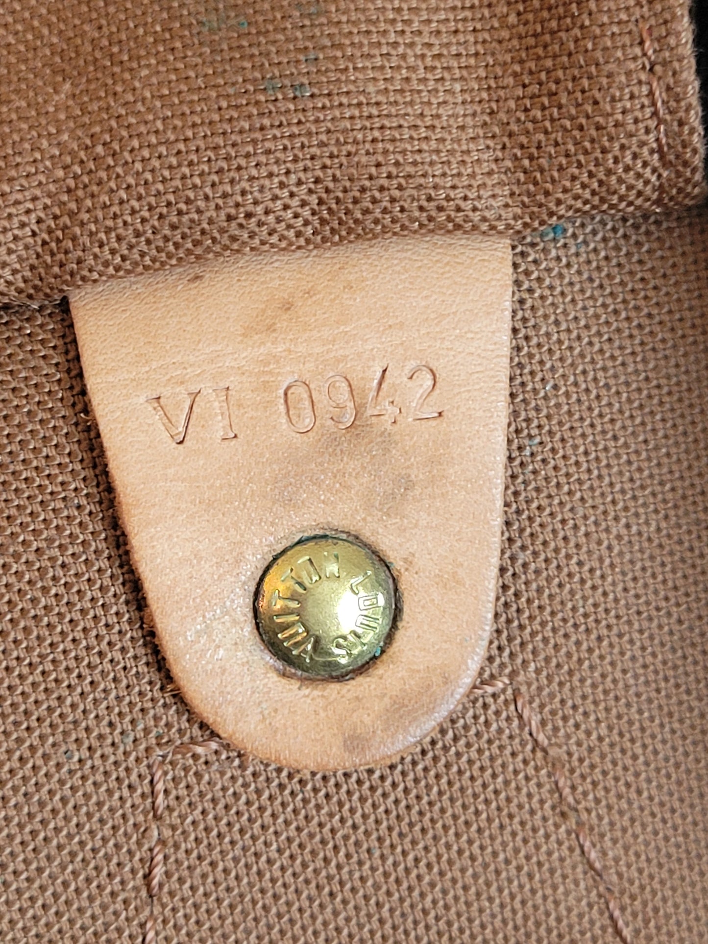 Louis Vuitton Monogram Speedy 35
