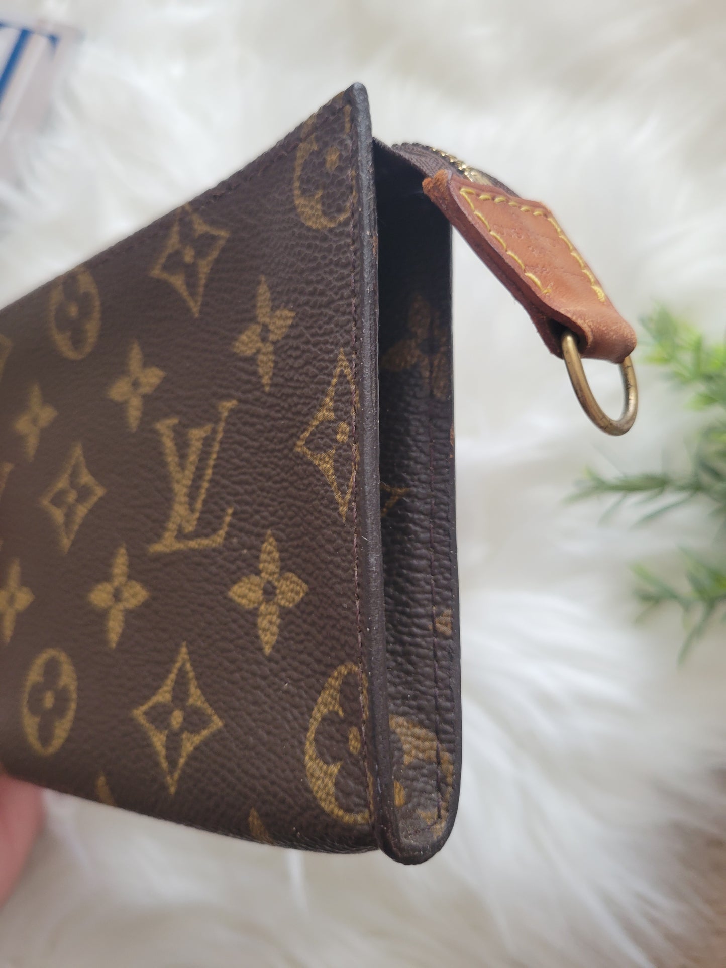 Louis Vuitton Bucket PM Pouch