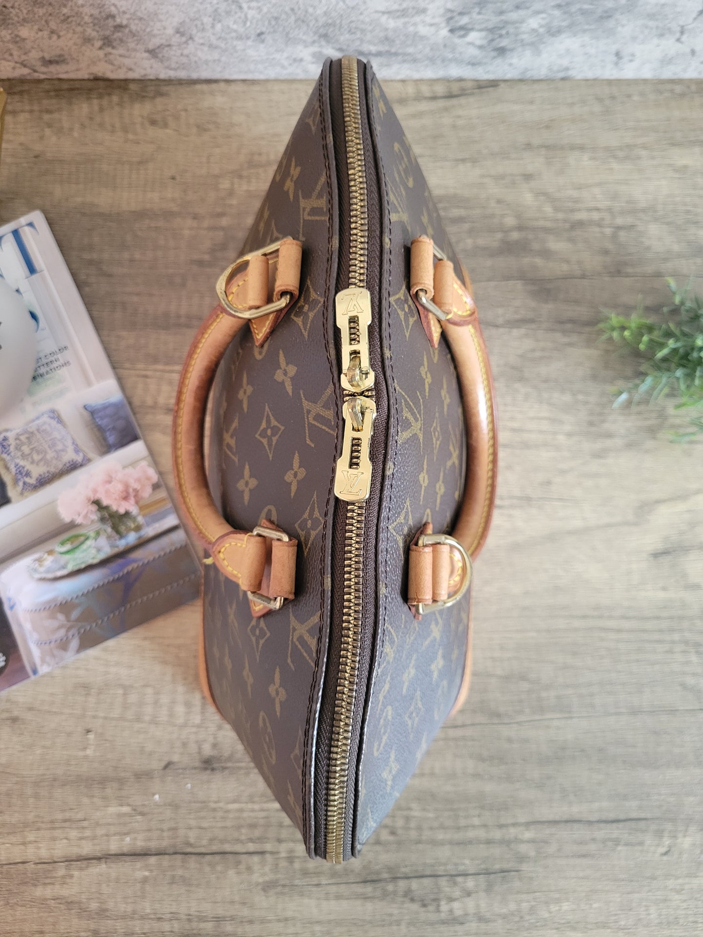 Louis Vuitton Alma PM