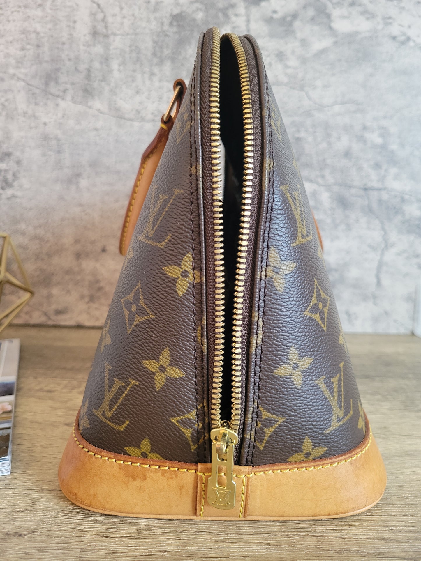 Louis Vuitton Alma PM