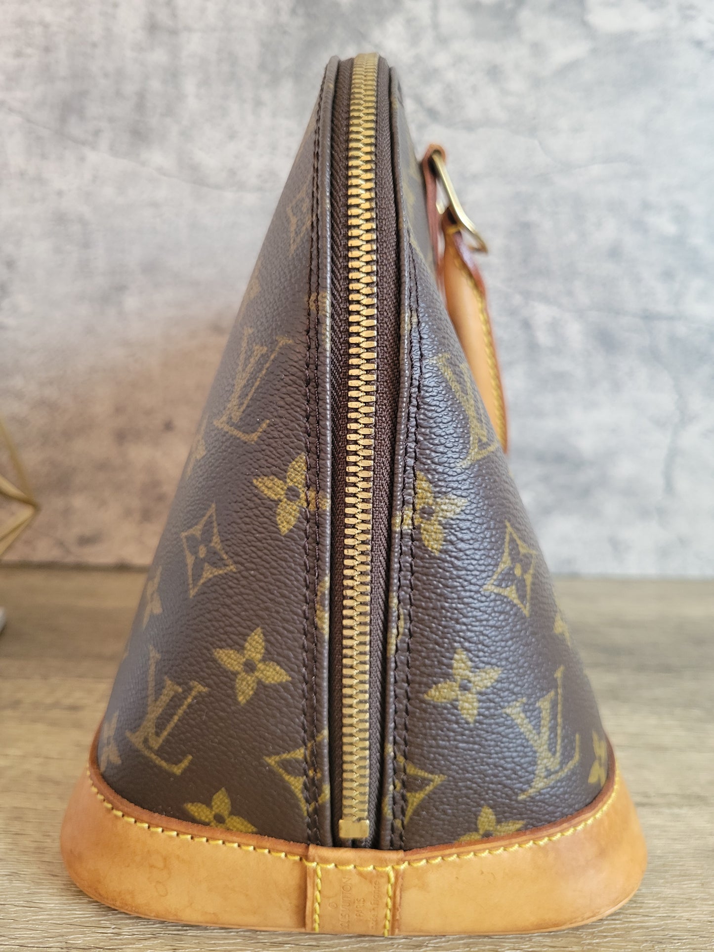 Louis Vuitton Alma PM