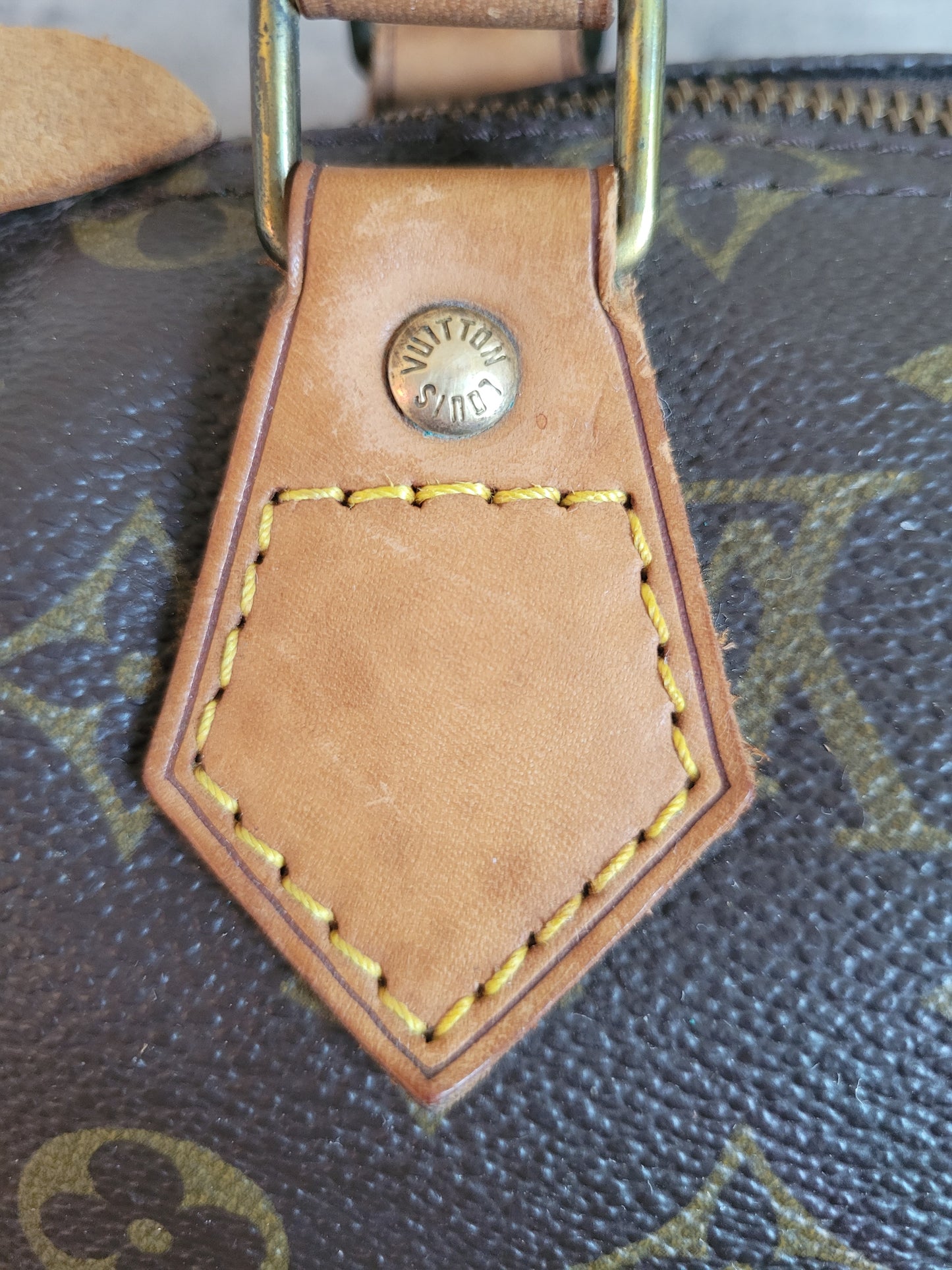 Louis Vuitton Monogram Speedy 35
