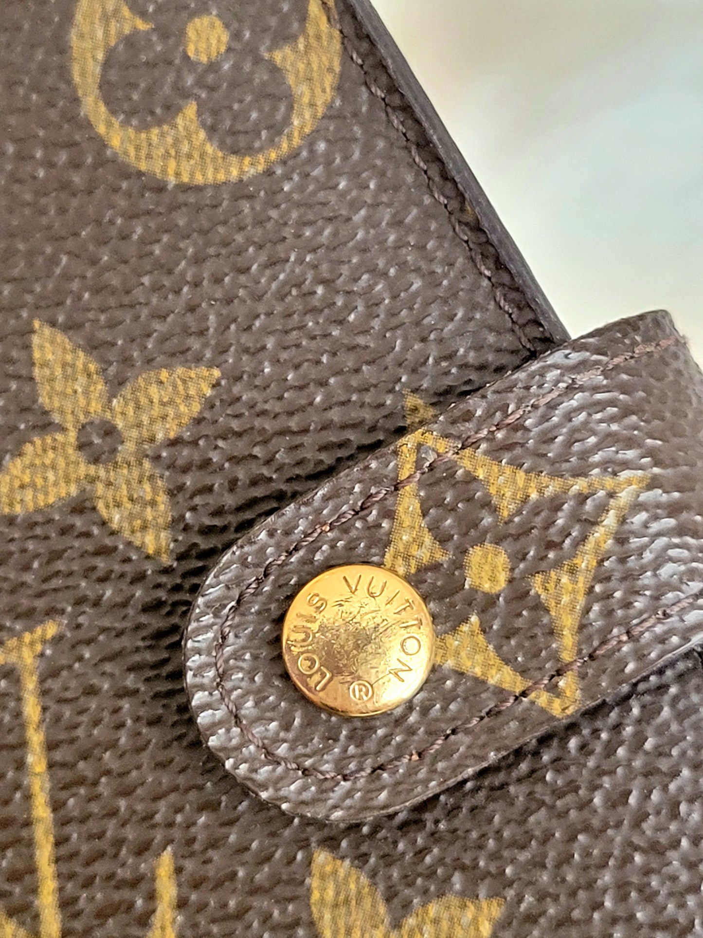 Louis Vuitton Monogram Small Ring Agenda / Passport Holder PM