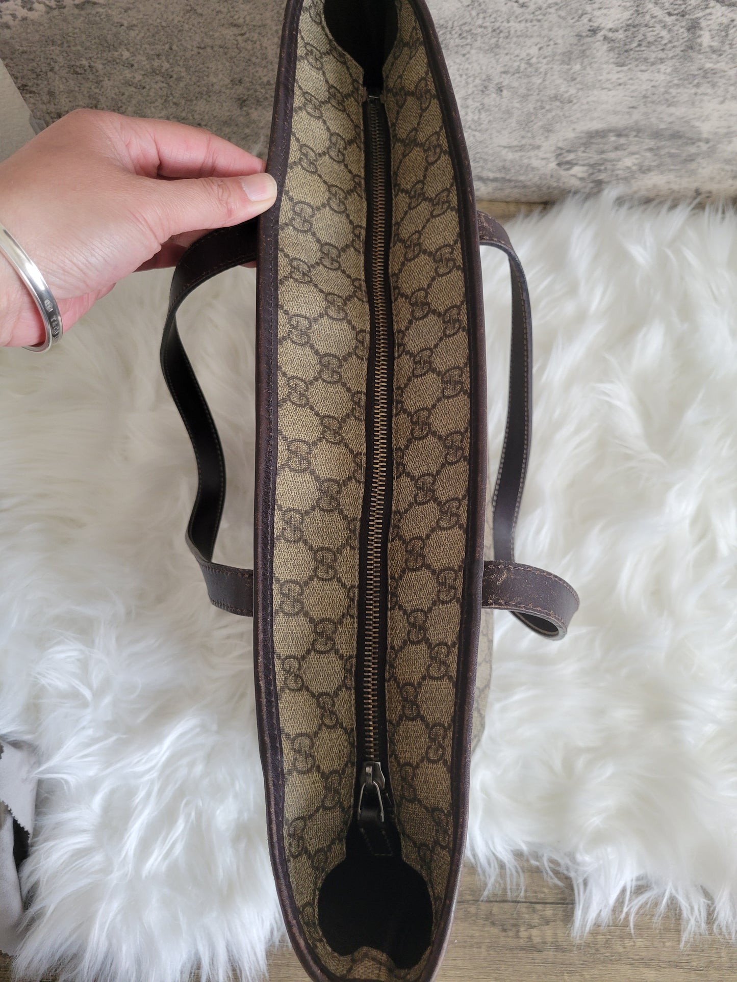 LARGE Gucci Plus Supreme GG Zippered Tote