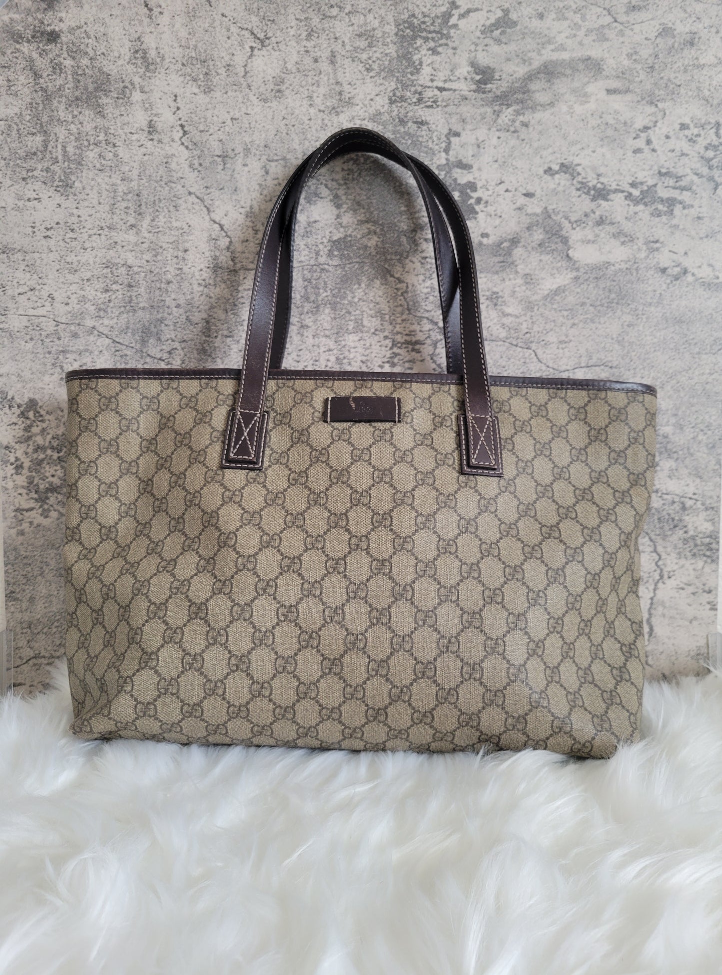 LARGE Gucci Plus Supreme GG Zippered Tote