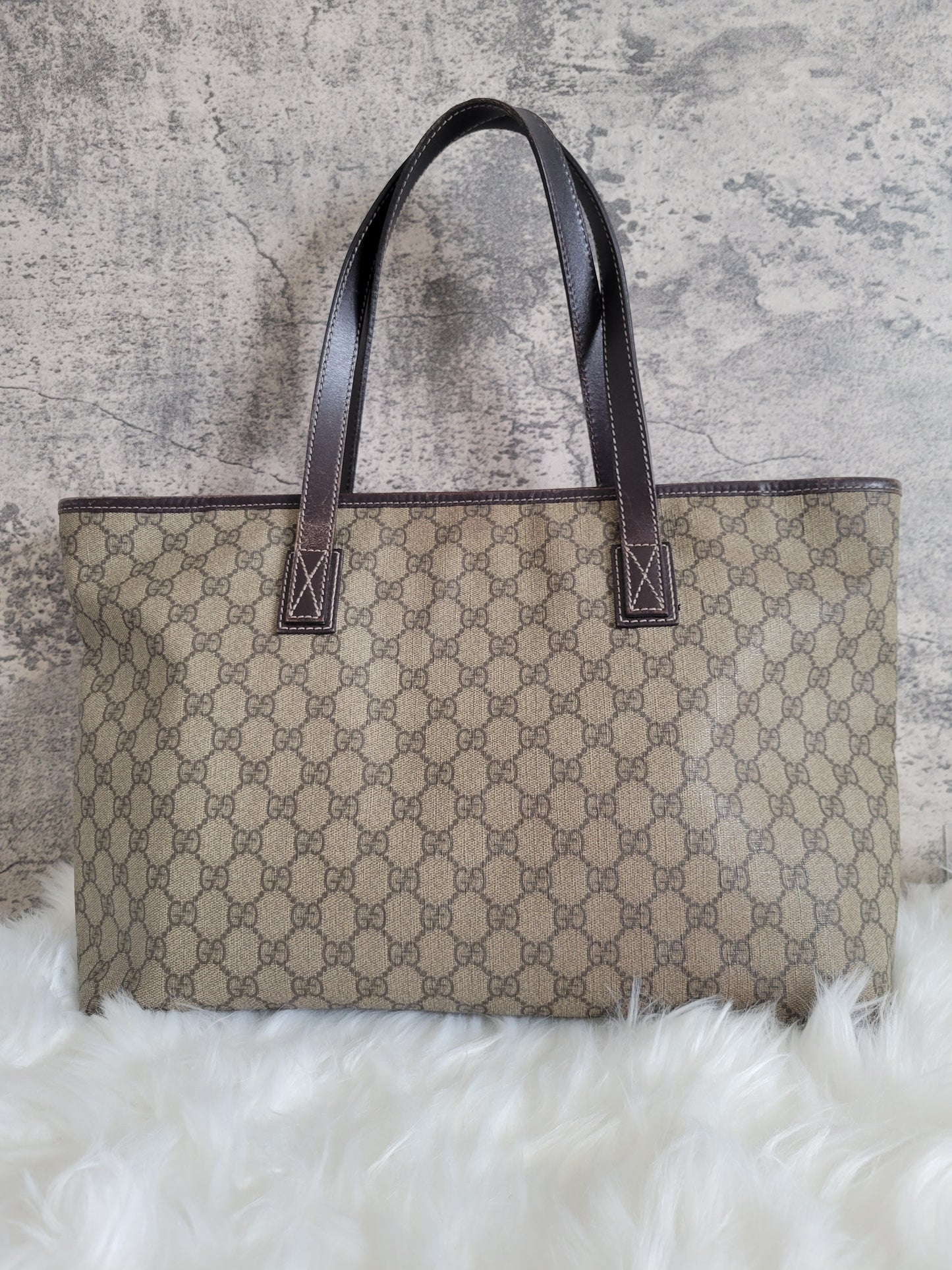 LARGE Gucci Plus Supreme GG Zippered Tote