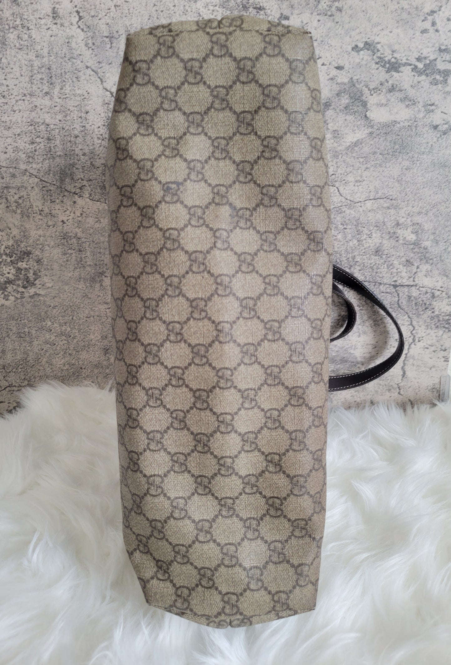 LARGE Gucci Plus Supreme GG Zippered Tote