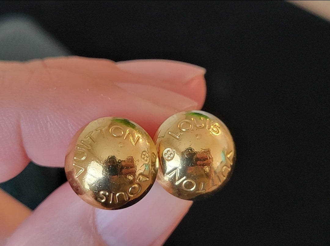 Vintage Louis Vuitton Bouton de Manchette Cufflinks w/ Case