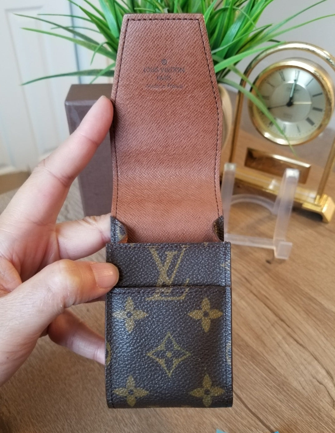 Like New Louis Vuitton Monogram Cigarette Tobacco Case9