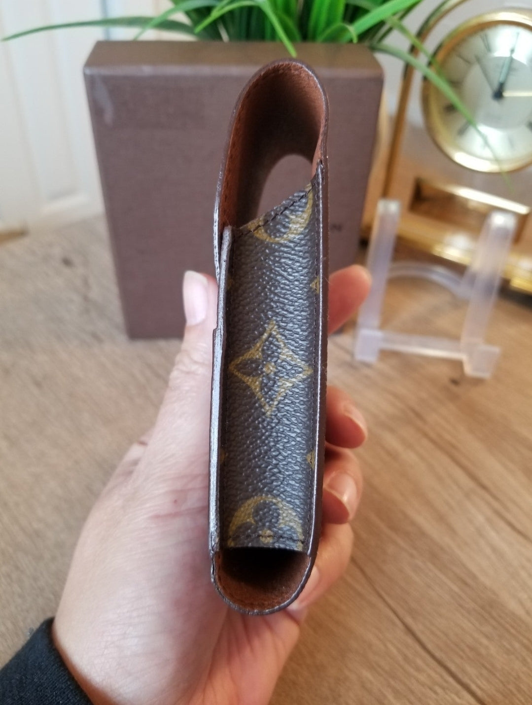 Like New Louis Vuitton Monogram Cigarette Tobacco Case9