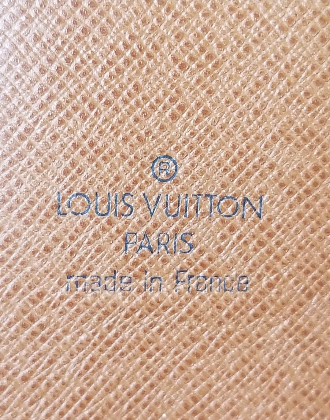 Like New Louis Vuitton Monogram Cigarette Tobacco Case9