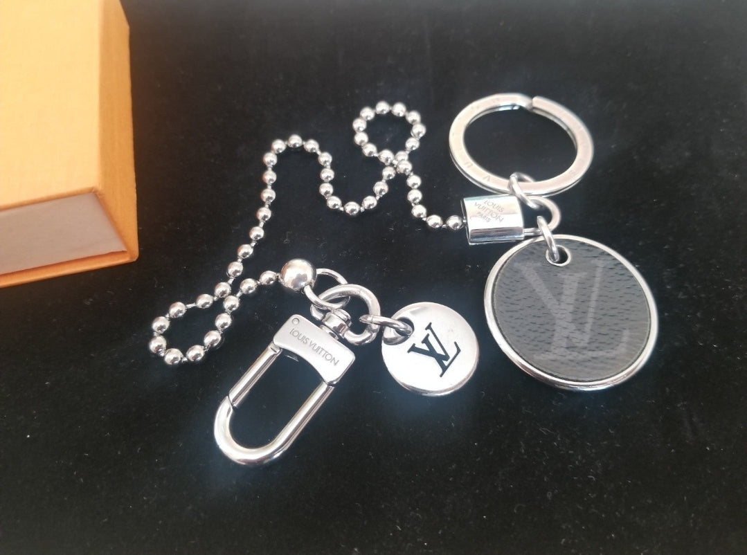Louis Vuitton Porte Cles Chaine Monogram Eclipse Wallet Purse Charm Key Chain
