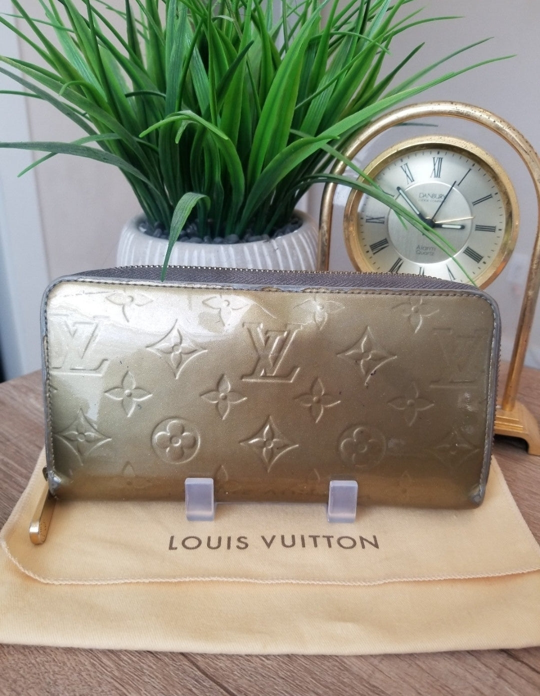Louis Vuitton Vernis Zippy Long Wallet