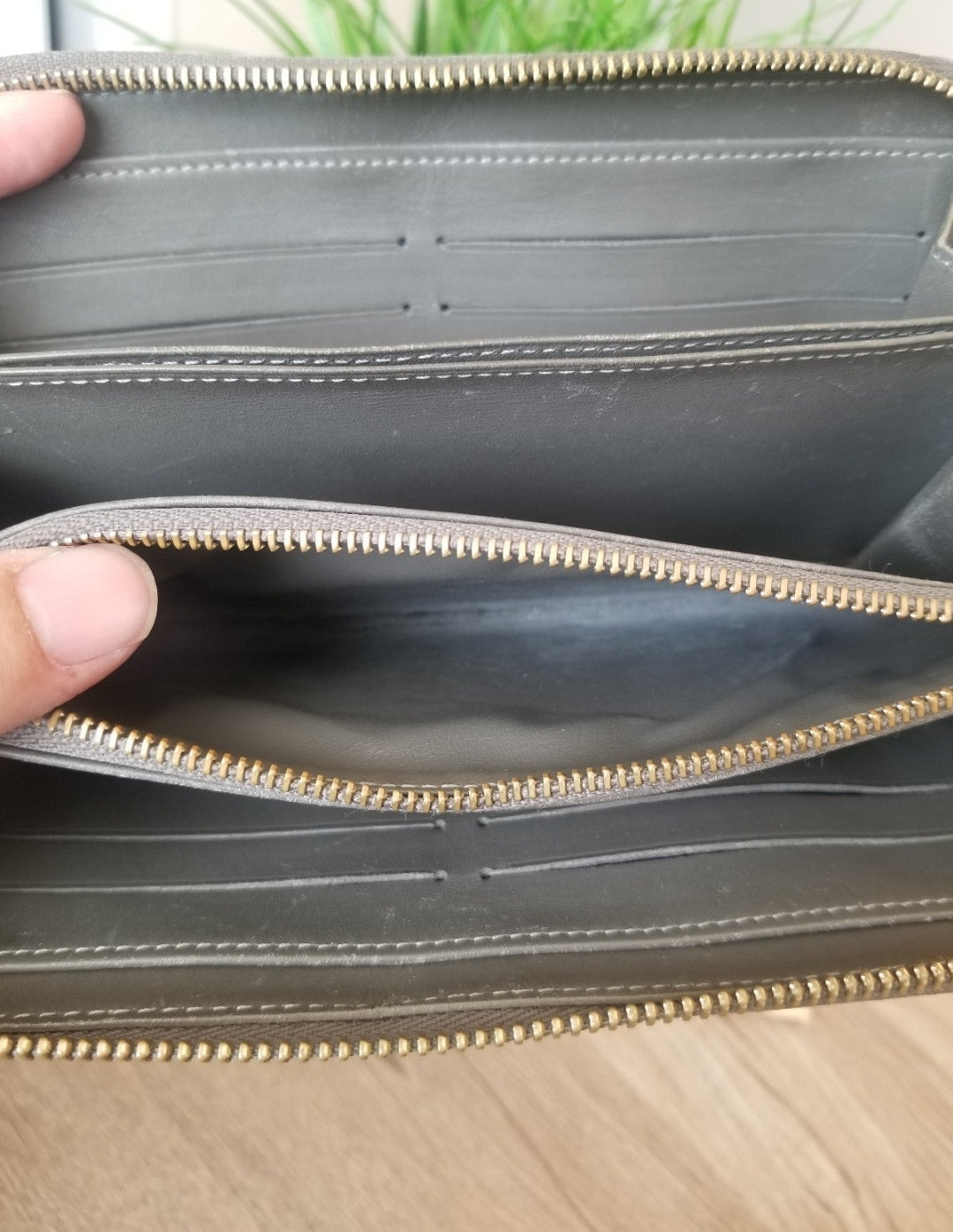 Louis Vuitton Vernis Zippy Long Wallet
