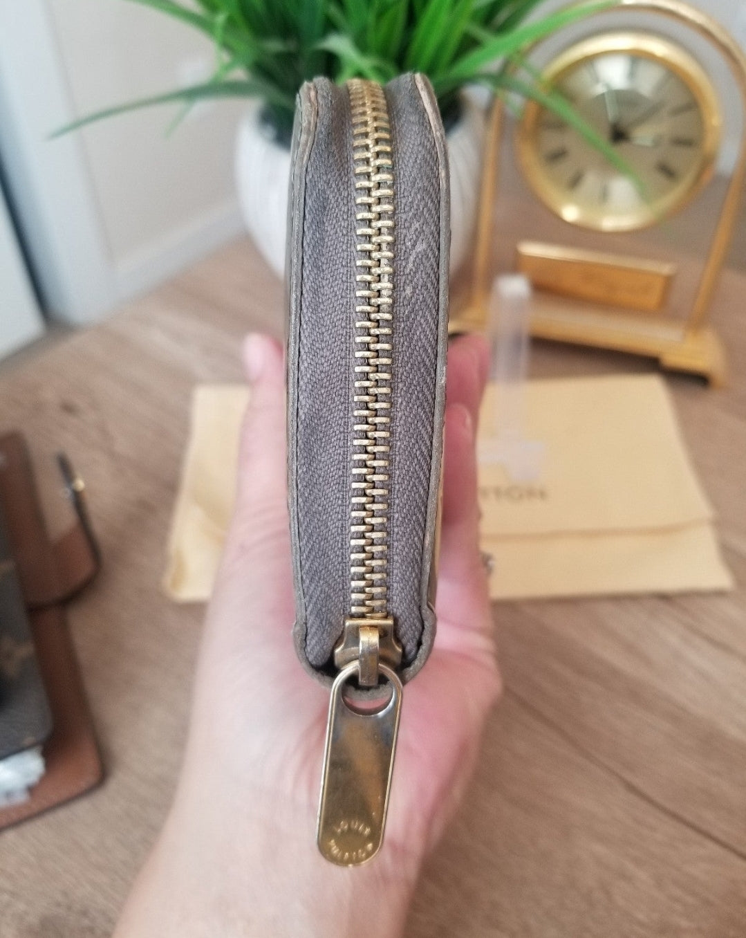 Louis Vuitton Vernis Zippy Long Wallet