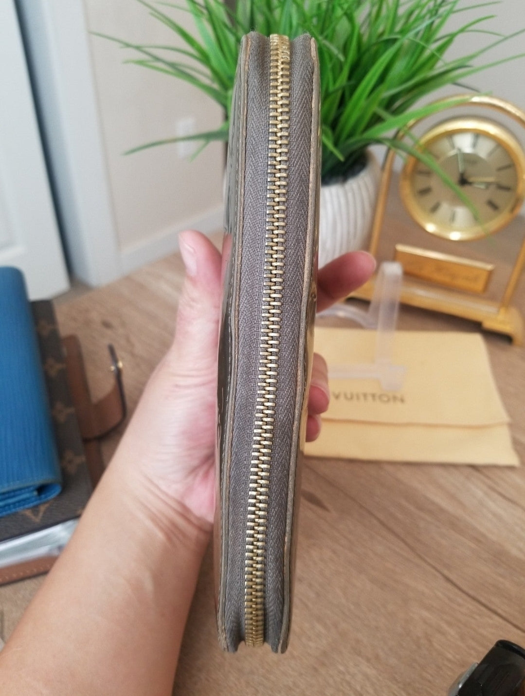 Louis Vuitton Vernis Zippy Long Wallet