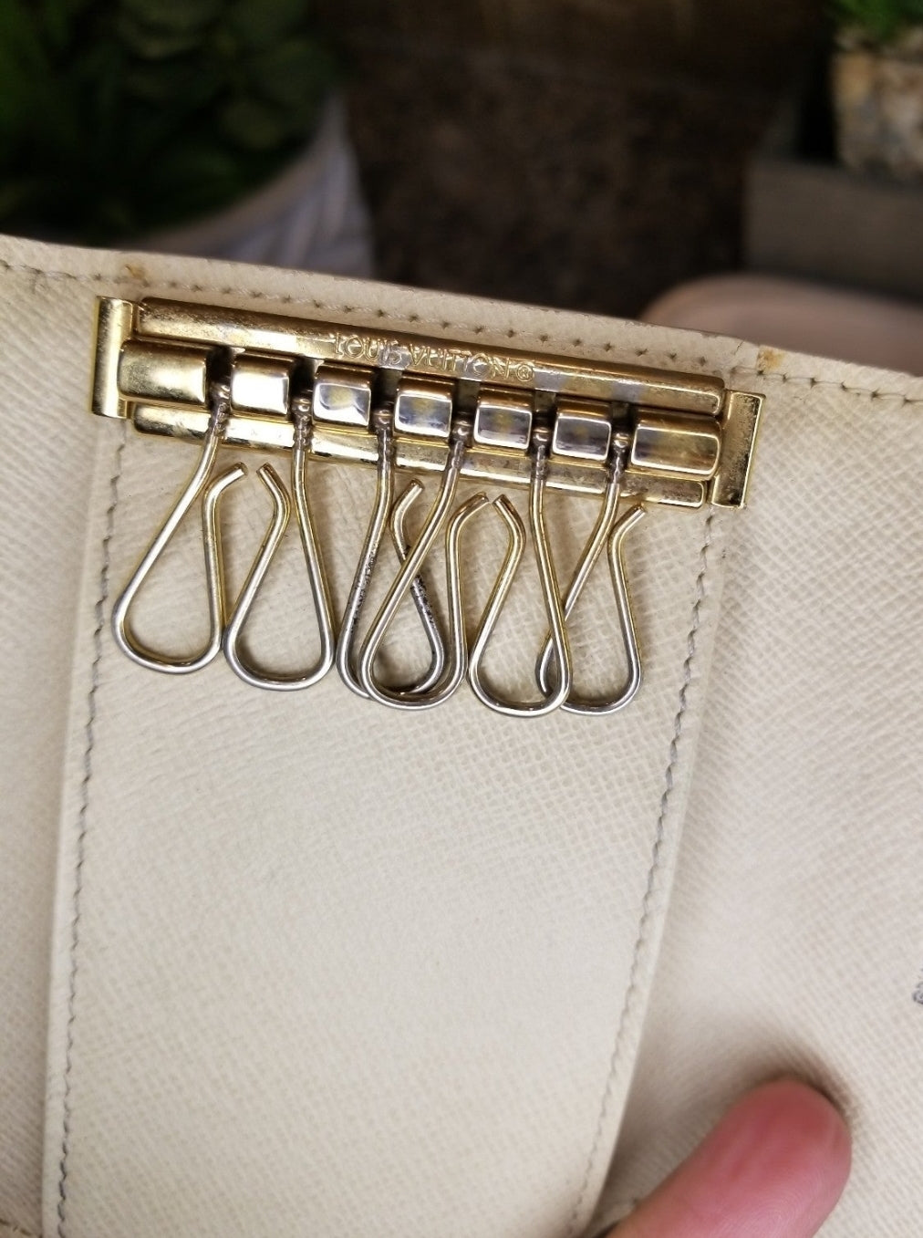 Louis Vuitton Damier Azur Multicles 6 Key Holder