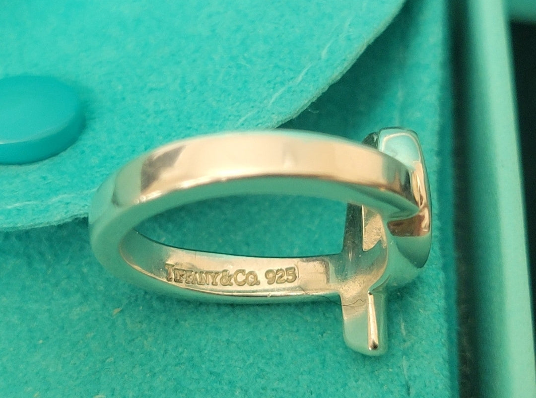 Tiffany & Co. Paloma Picasso Loving Heart Sterling Silver Ring