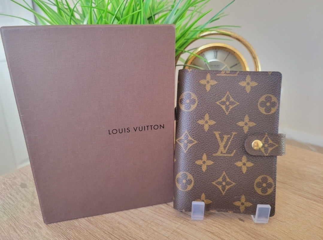 BRAND NEW Louis Vuitton Monogram Small Ring Agenda PM – The Luxe