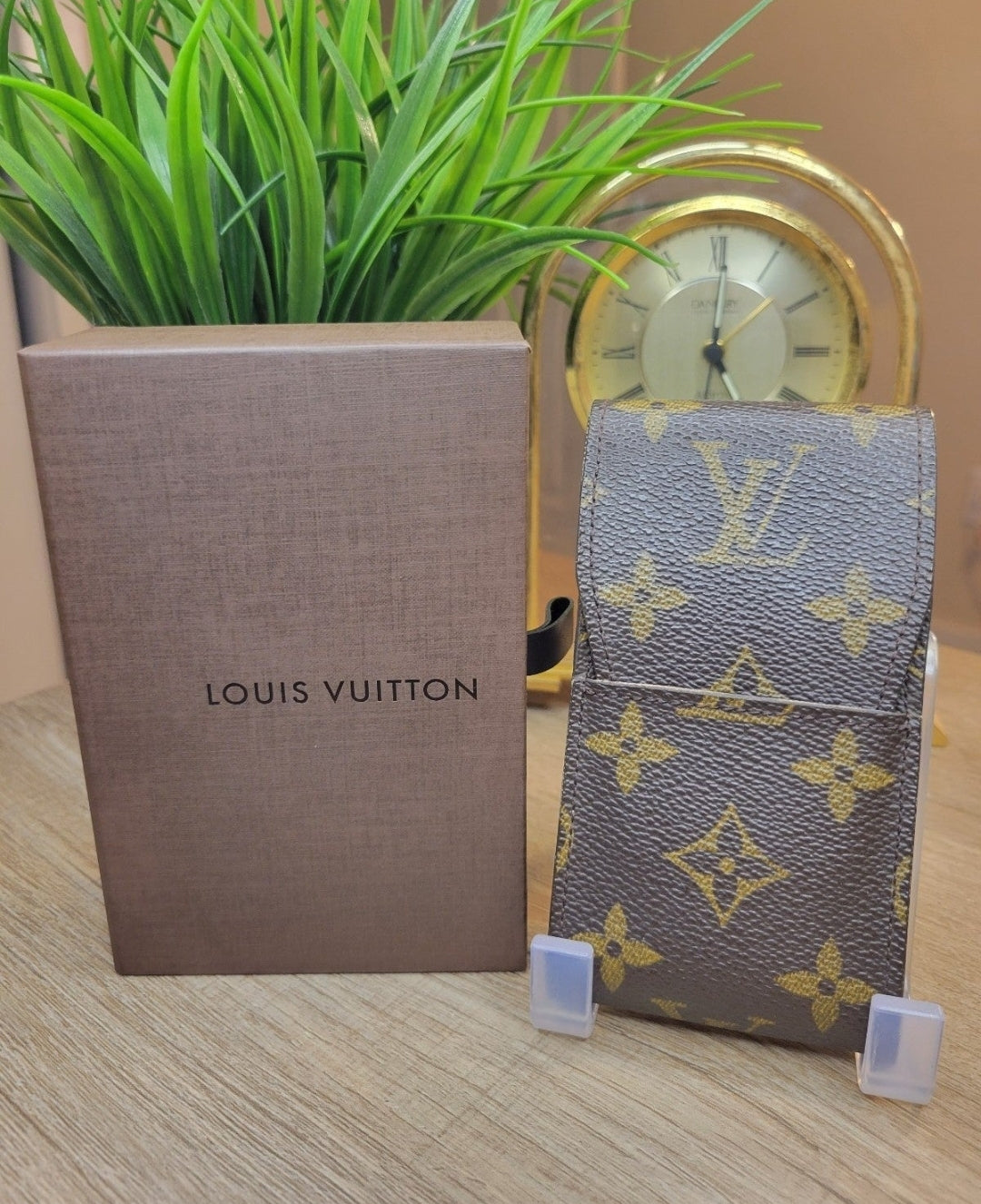 BRAND NEW Louis Vuitton Monogram Cigarette Case – The Luxe Lion Boutique