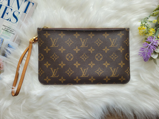 Rare Louis Vuitton MIMOSA Yellow Interior Neverfull Pochette