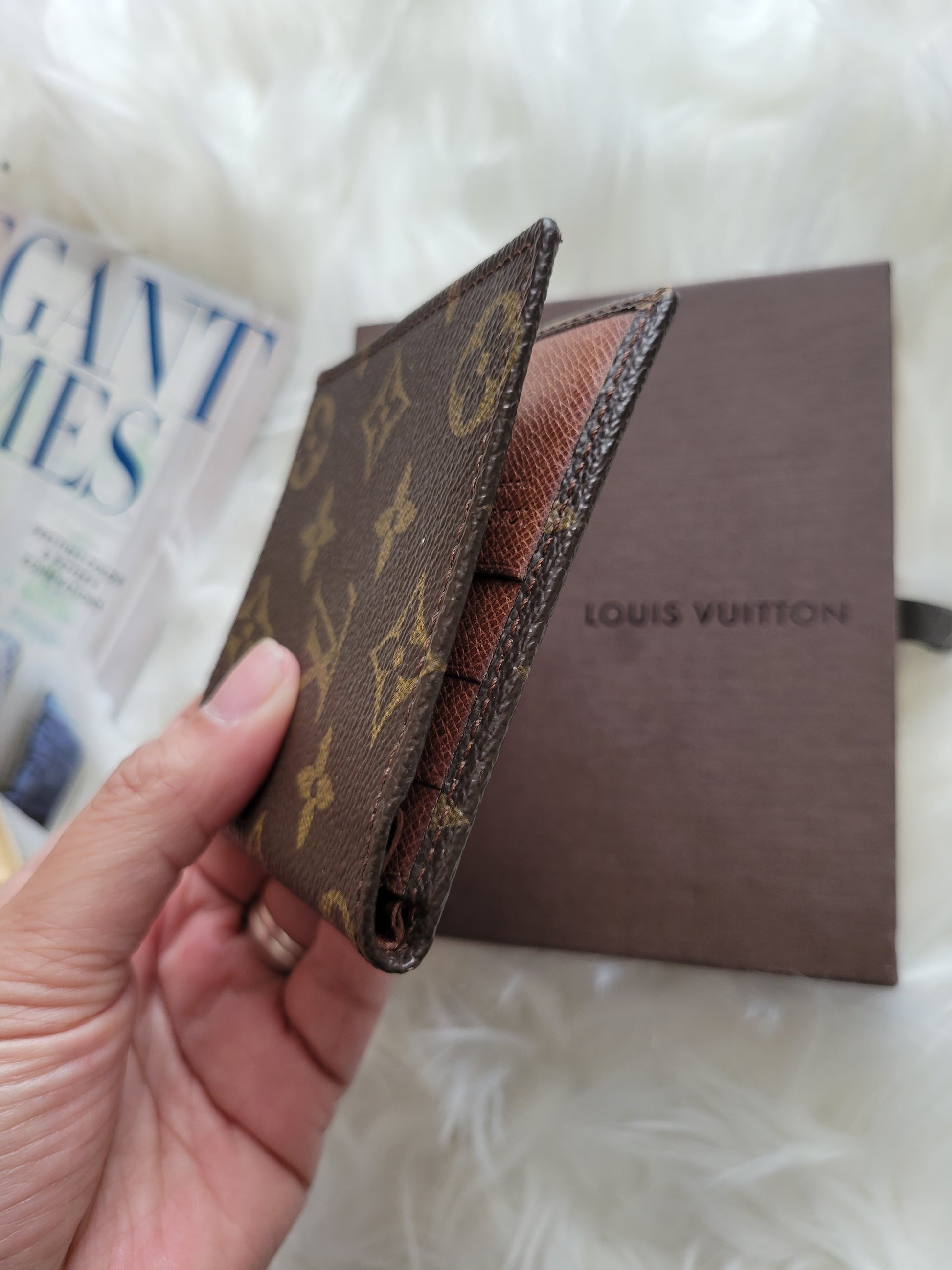 Louis Vuitton Monogram Men's Slim Compact Wallet – The Luxe Lion