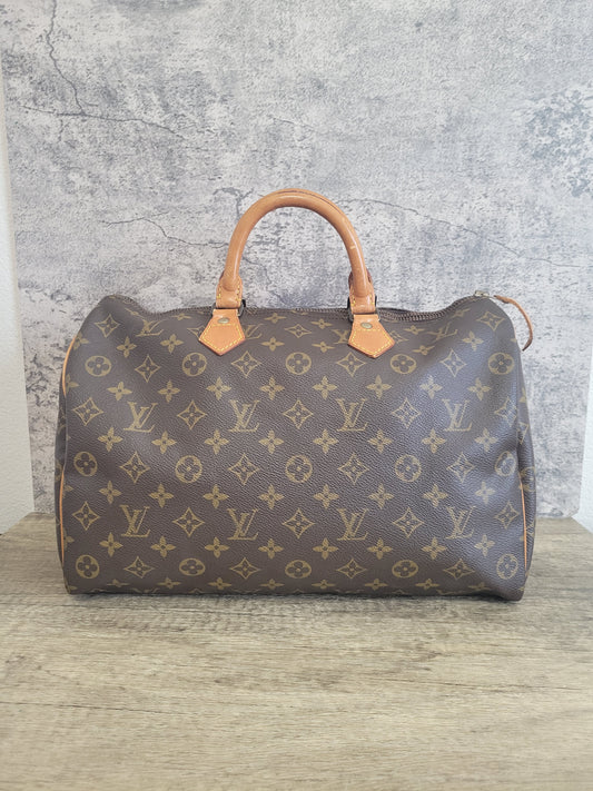 Louis Vuitton Monogram Speedy 35