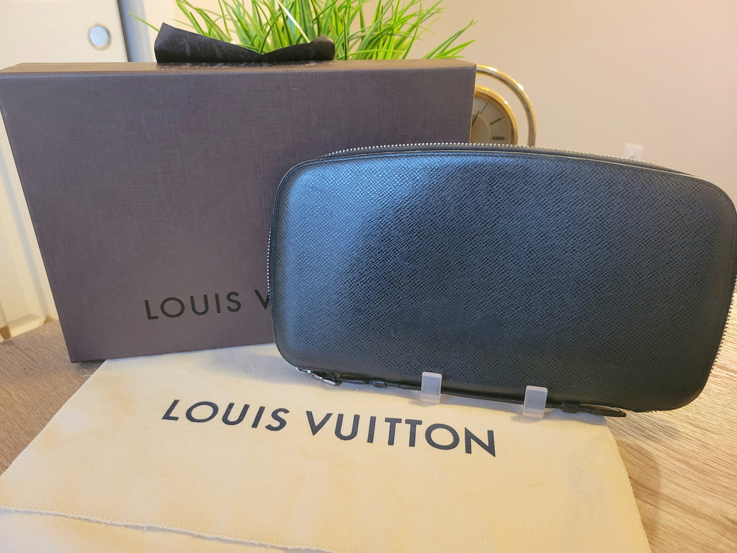 Louis Vuitton Taiga Atoll Travel Organizer